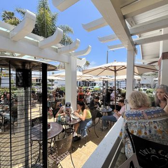 Urth Caffe - Coffee & Tea Near Me - Laguna Beach, California Urth Caffe - Coffee & Tea Near Me - Laguna Beach, California