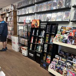 Fourcorners Comics & Games