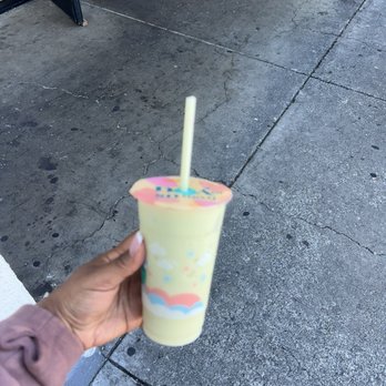 T4 - Avocado smoothie - Coffee & Tea Near Me - San Pablo, California