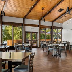 Chop House Alaska - Casual fine dining on Lake Lucille in Wasilla Alaska