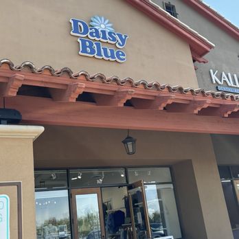 Daisy Blue Boutique - Front - Women's Clothing Near Me - Scottsdale, Arizona Daisy Blue Boutique - Front - Women's Clothing Near Me - Scottsdale, Arizona