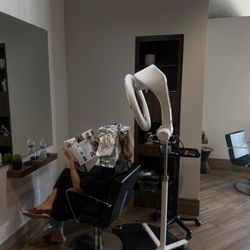 Level Posh Salon