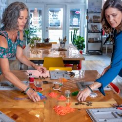 Garage Door Studio - Take a workshop in our studio gallery!