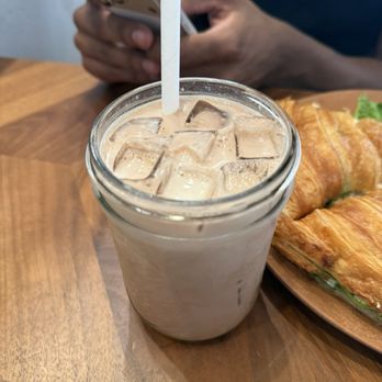 Penny Oven - Iced Mocha - Breakfast & Brunch Near Me - Los Angeles, California Penny Oven - Iced Mocha - Breakfast & Brunch Near Me - Los Angeles, California