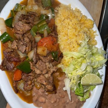 Michoacan - Bistek mexicano with hand made tortillas on the side ! - Mexican Near Me - Portland, Oregon Michoacan - Bistek mexicano with hand made tortillas on the side ! - Mexican Near Me - Portland, Oregon