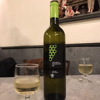 I Decumani - A bottle - Pizza Near Me - Naples, NA