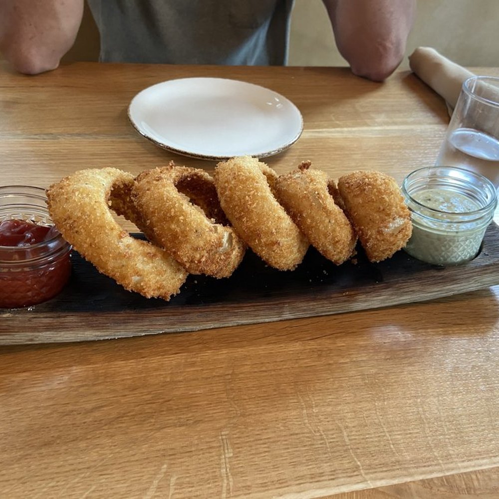 Hill & Vine - Cocktail Bars Near Me - Fredericksburg, Texas