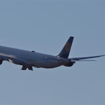 Clutter's Park - A340- 600 departure at sunset - Parks Near Me - El Segundo, California Clutter's Park - A340- 600 departure at sunset - Parks Near Me - El Segundo, California