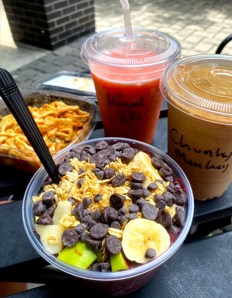 SWEET TREAT HUT Updated September 2024 1221 S Broad St