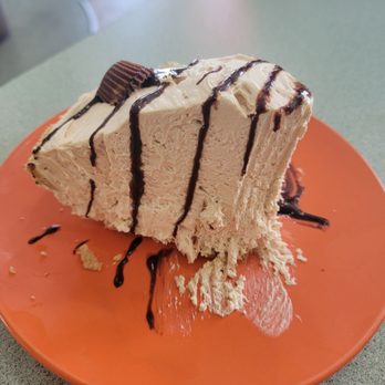 Bullzz-Eye BBQ - Peanut butter pie - Barbeque Near Me - Hagerman, Idaho