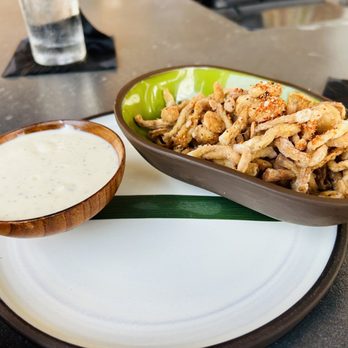 Sushi Bichi - Crispy Bichi mushrooms with zesty tofu dip - Sushi Bars Near Me - Miami Beach, Florida