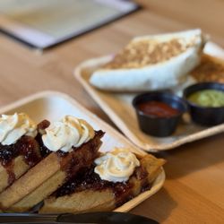 Green Cup Café - The berries and cream Waffle