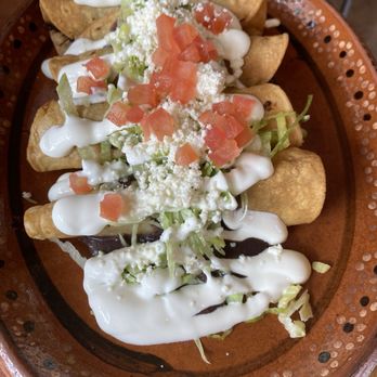 Avocado Cafe Lee - Mexican Near Me - Lee, Massachusetts