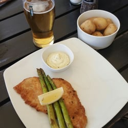 Pub Ro - Panerad spätta med remouladsås