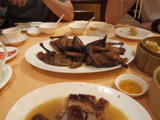 鏞記酒家 Yung Kee Restaurant by null