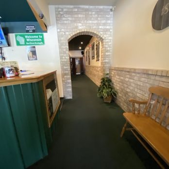Gallagher's Pizza - West - the entrance to the restaurant - Pizza Near Me - Green Bay, Wisconsin Gallagher's Pizza - West - the entrance to the restaurant - Pizza Near Me - Green Bay, Wisconsin