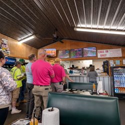 Sam's Smokehouse - Wait in line to order lunchtime