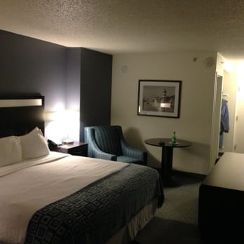 Beach House - Average room - Hotels Near Me - Hilton Head, South Carolina Beach House - Average room - Hotels Near Me - Hilton Head, South Carolina