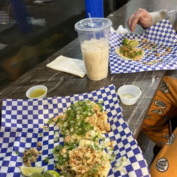 Taqueria El Sinaloense - Chicken tacos with agua de horchata - Mexican Near Me - Aurora, Colorado Taqueria El Sinaloense - Chicken tacos with agua de horchata - Mexican Near Me - Aurora, Colorado