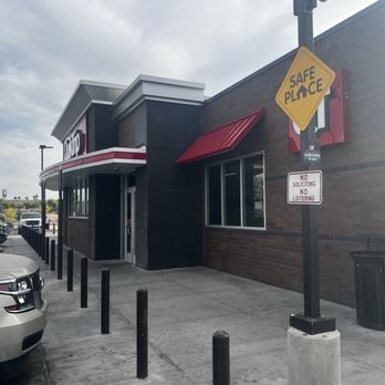 QuikTrip - outside - Gas Stations Near Me - Tucson, Arizona