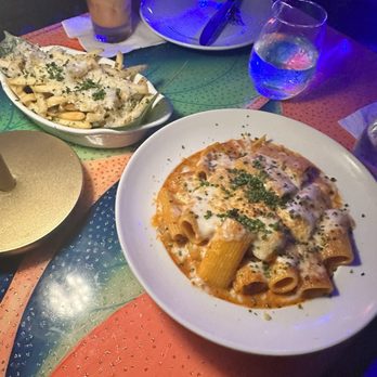 Mango's Tropical Cafe - Rigatoni's and shrimp - Dance Clubs Near Me - Orlando, Florida Mango's Tropical Cafe - Rigatoni's and shrimp - Dance Clubs Near Me - Orlando, Florida