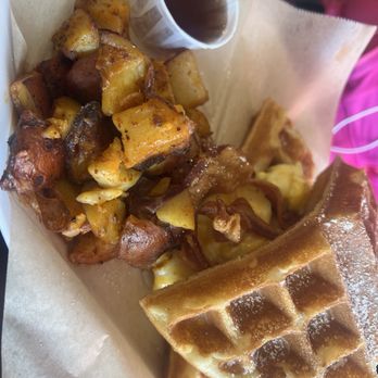 Arize Bistro - Waffle sammich  with egg and bacon - Breakfast & Brunch Near Me - Long Beach, California