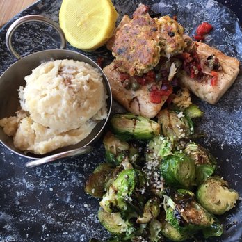 Hook & Barrel - Seafood Near Me - Myrtle Beach, South Carolina