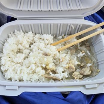 Fort Ruger Market - CHICKEN LONG RICE (BEWARE) NO FLAVOR AND SMALL PORTION - Hawaiian Near Me - Honolulu, Hawaii Fort Ruger Market - CHICKEN LONG RICE (BEWARE) NO FLAVOR AND SMALL PORTION - Hawaiian Near Me - Honolulu, Hawaii