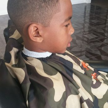 The Valley's Barber Shop - Barbers Near Me - Madera, California