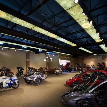 Santos Cycles - Showroom - Motorcycle Repair Near Me - Daytona Beach, Florida