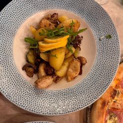 Pizzeria Osteria Da Giovanni - Octopus with potatoes