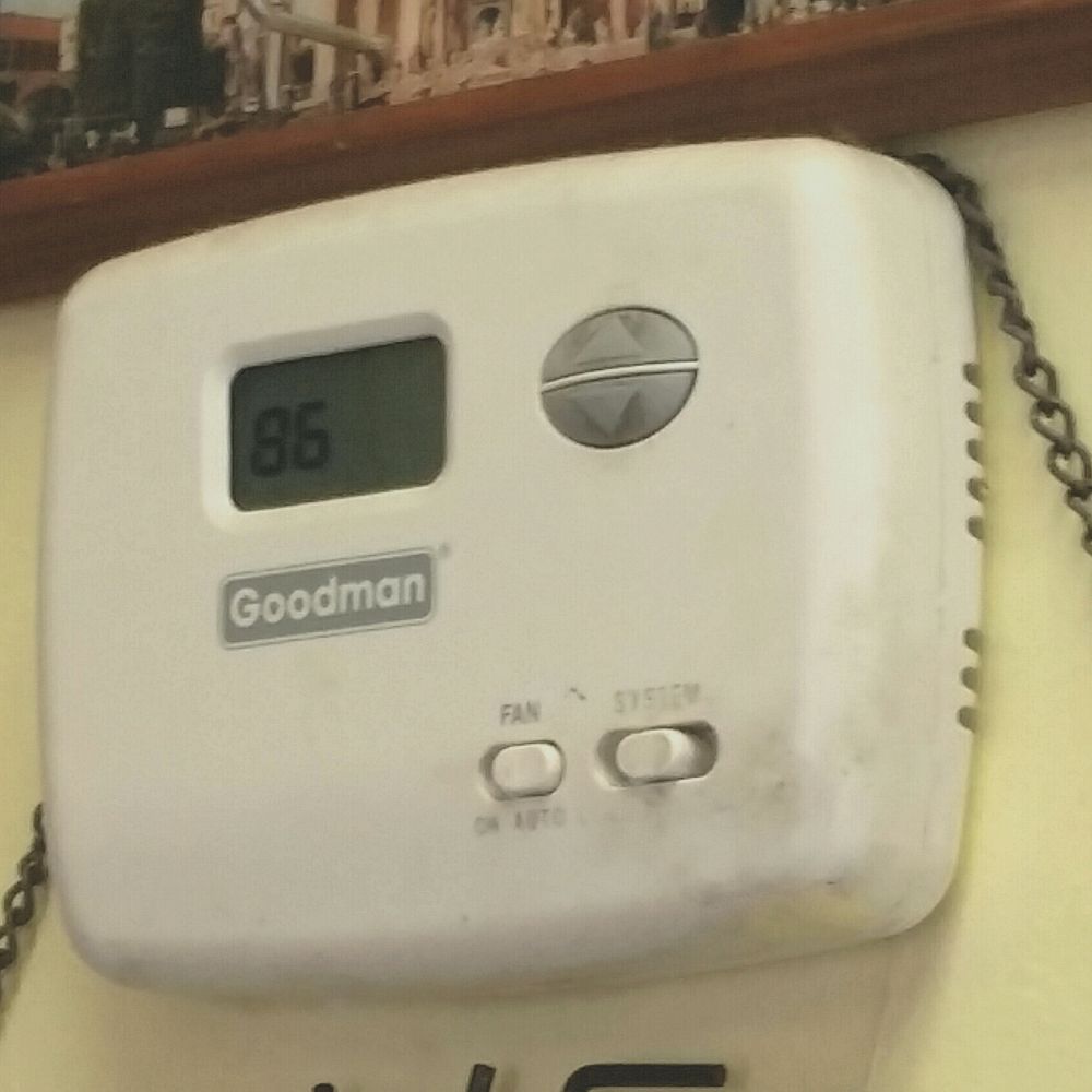 Pollo Chapin - IT WAS 86° IN THERE. NO AC??? - Mexican Near Me - Detroit, Michigan Pollo Chapin - IT WAS 86° IN THERE. NO AC??? - Mexican Near Me - Detroit, Michigan