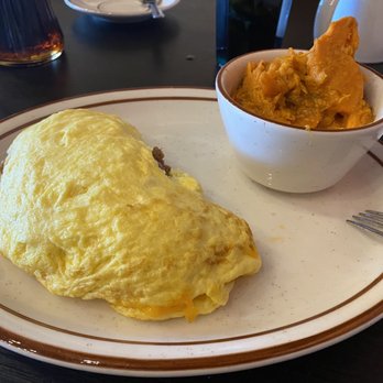 Mountain West Eatery - Pulled pork Omelette with sweet potatoes - American Near Me - Las Vegas, Nevada Mountain West Eatery - Pulled pork Omelette with sweet potatoes - American Near Me - Las Vegas, Nevada