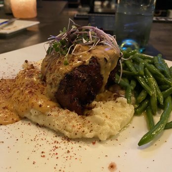 Dev’s On Main - Steak au poivre - Mediterranean Near Me - Niantic, Connecticut