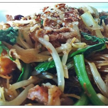 Banana Leaf - Mie goreng jawa (fried noodle) - Indonesian Near Me - Temple City, California Banana Leaf - Mie goreng jawa (fried noodle) - Indonesian Near Me - Temple City, California