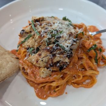 Vardon Golf Club - Vodka pasta with chicken - Golf Near Me - Minot, North Dakota Vardon Golf Club - Vodka pasta with chicken - Golf Near Me - Minot, North Dakota