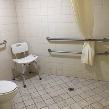 Econo Lodge - Handicap accessible restroom. Nice large shower area. - Hotels Near Me - Walterboro, South Carolina