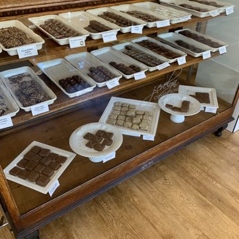 J Evelyn Confections - Eye candy - Desserts Near Me - Greenfield, Indiana J Evelyn Confections - Eye candy - Desserts Near Me - Greenfield, Indiana