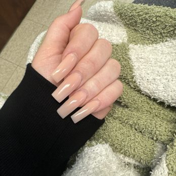 Deluxe Nails & Spa - Nail Salons Near Me - Fresno, California Deluxe Nails & Spa - Nail Salons Near Me - Fresno, California