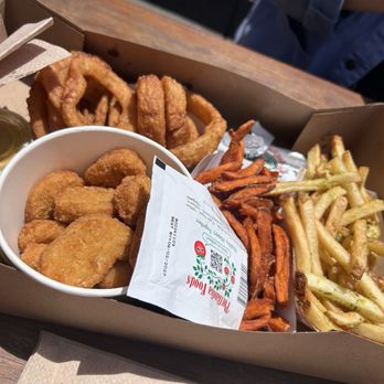 Gott's Ferry Building - fries - Burgers Near Me - San Francisco, California