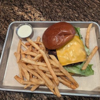BJ's Restaurant & Brewhouse - Classic Cheeseburger* - Pizza Near Me - Dublin, California
