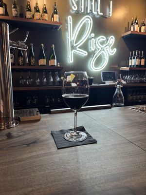 WeRise Wines by null