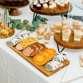 Anya's Cakes - "Wild One" dessert table - Desserts Near Me Anya's Cakes - "Wild One" dessert table - Desserts Near Me