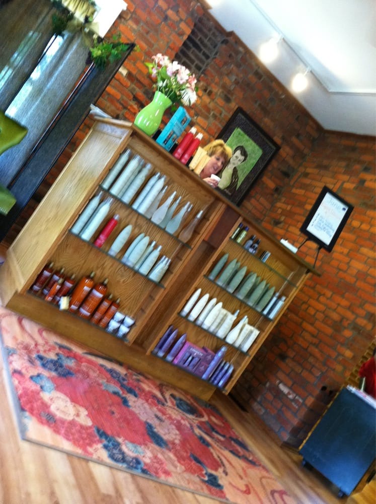 WESTWOOD STUDIO & SPA Updated October 2024 1633 Columbus Rd