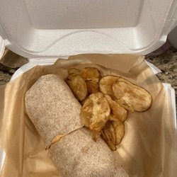 The Wing Cafe & Tap House - Tiny side of kettle chips. Lame.