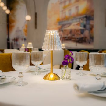Cècile Trattoria - At Cécile Trattoria, it's more than just a meal--it's an experience. - Italian Near Me - Glendale, California Cècile Trattoria - At Cécile Trattoria, it's more than just a meal--it's an experience. - Italian Near Me - Glendale, California