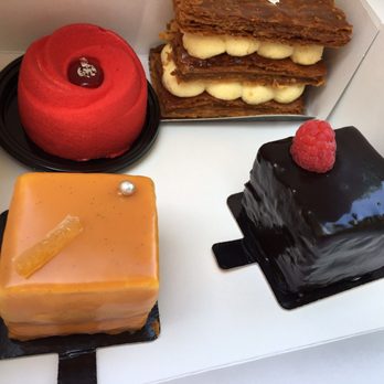 Carl Marletti - Millefeuille, Delice d'Emma, Cikara, Paradis Latin (clockwise from right to left) - Patisserie/Cake Shop Near Me - Paris, 75 Carl Marletti - Millefeuille, Delice d'Emma, Cikara, Paradis Latin (clockwise from right to left) - Patisserie/Cake Shop Near Me - Paris, 75