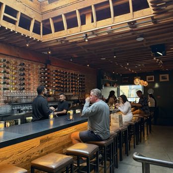 Bodega Wine Bar - Interior bar - Wine Bars Near Me - Santa Monica, California Bodega Wine Bar - Interior bar - Wine Bars Near Me - Santa Monica, California