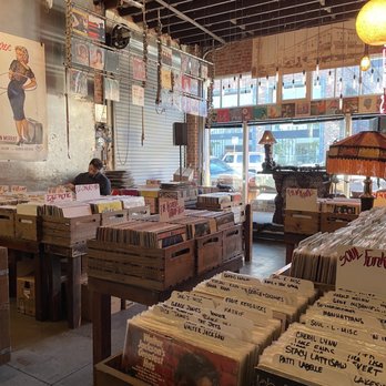 The Record Parlour - Inside Looking Out ( And Me Digging) - Vinyl Records Near Me - Los Angeles, California