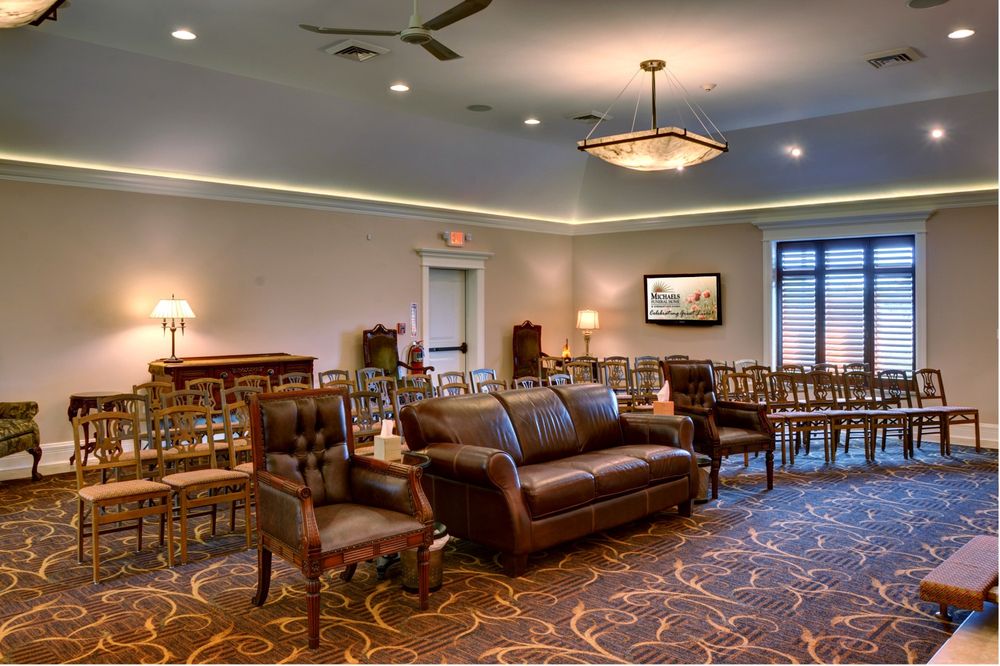 MICHAELS FUNERAL HOME - Updated June 2026 - 12 Photos - 800 S Roselle